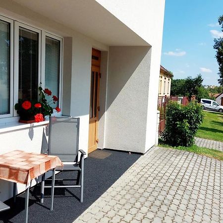 Apartman Jaruska Apartment Tyn nad Vltavou Luaran gambar